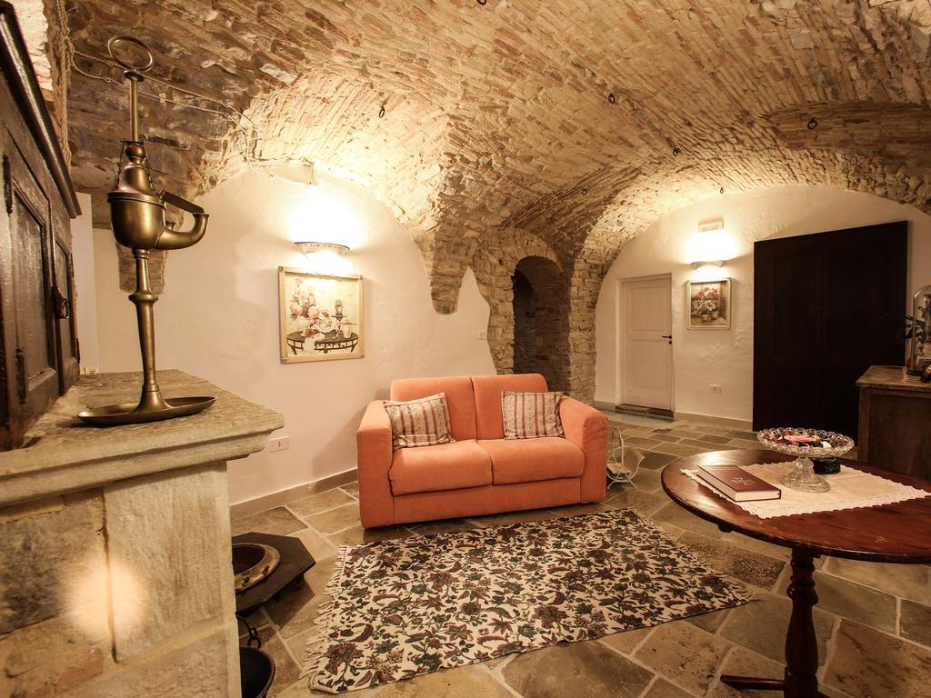 I Templari Di Alberona Ξενοδοχείο Εξωτερικό φωτογραφία